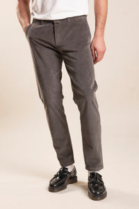 BRYAN LONG SLIM FIT CHINO 