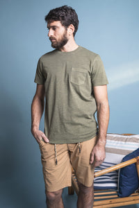 T.SHIRT 100% COTONE SLUB CON TASCHINO APPLICATO REGULAR FIT